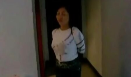 سبزه سکس ماساژورها Busty با چشم های آبی قهرمان عمیق 2 است