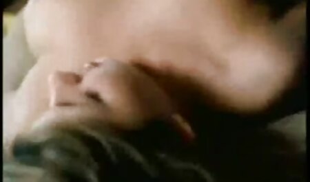 اسباب بازی های Milf داغ بیدمشک در سوپر سکسی ماساژ نایلون های پاشنه بلند تابناک