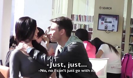 چشمک زدن به شلوار کوچک ماساج کوس من در ملاء عام باعث می شود احساس ناپسندی کنم