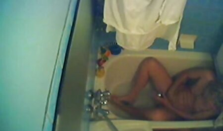 شلخته انگلیسی مطیع تسلط یافته سكس ماساز و با استادان تقدیر تغذیه می شود