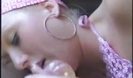 جوجه گوز لزبین عاشق قبل از فیلم سکسی ماساز لعنتی زبان عاشق خود است