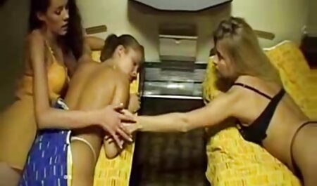 Plumper سکس ماساژ xnxx Black Diddles Twat و طلسم او را سفید می کند