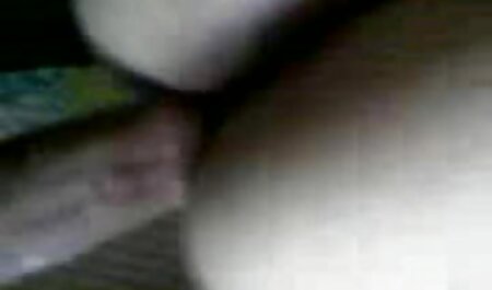 نوجوان سکس ماساژ xnxx قرمز آماتور آماتور در دوربین مخفی لعنتی