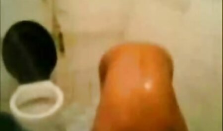 MILF دانلود ماساژسکسی titted بزرگ با گربه مودار خوشحال کردن خودش